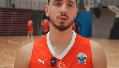 申京：NBA中恩比德最难防守；我状态好时在NBA无人可挡